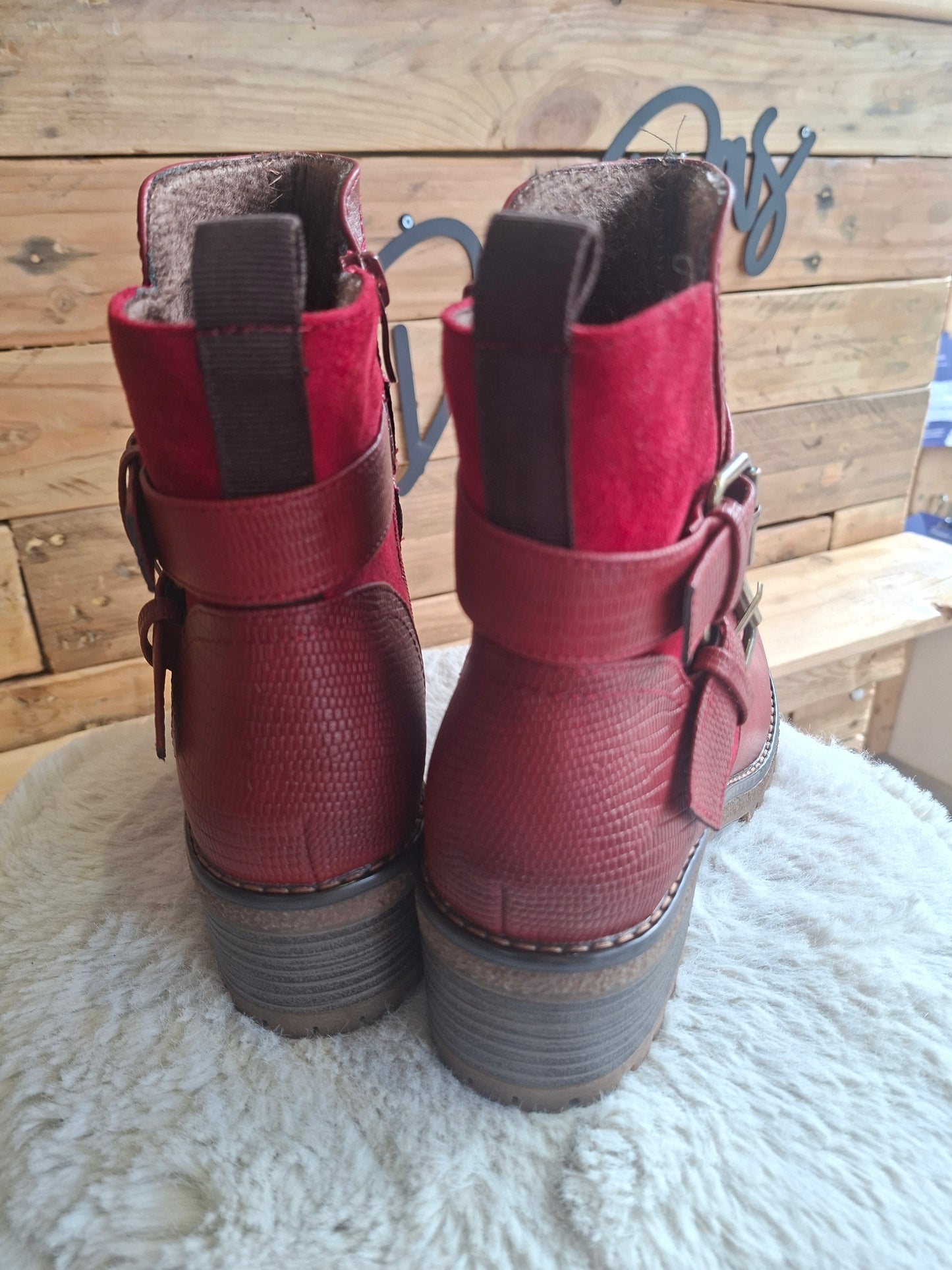 Bottines rouges