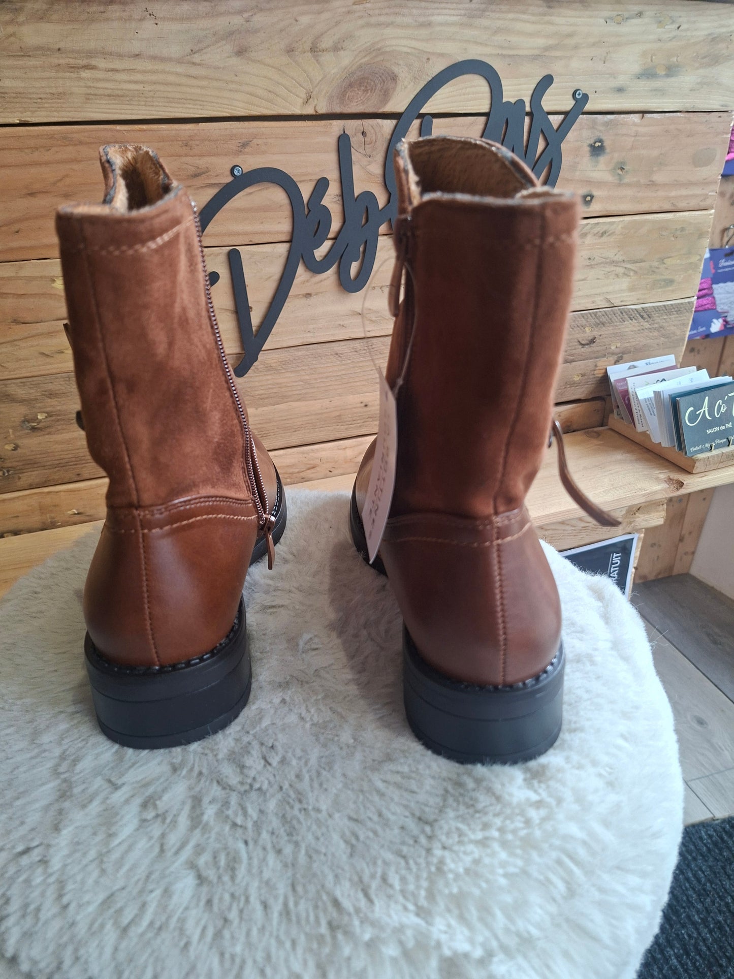 Bottines marron plates