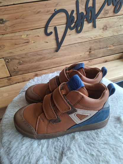 Baskets  camel