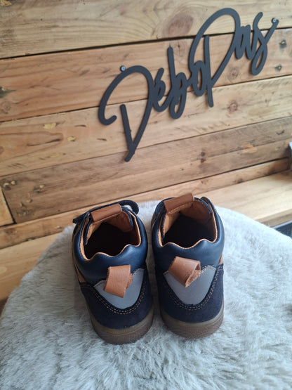 Baskets bleues