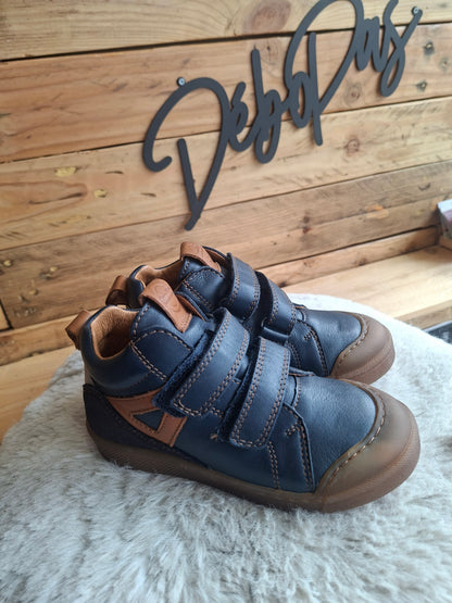 Baskets bleues