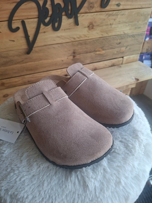 Mules fermées