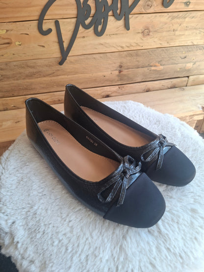 Ballerines noires brillantes