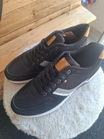 Baskets sport noires