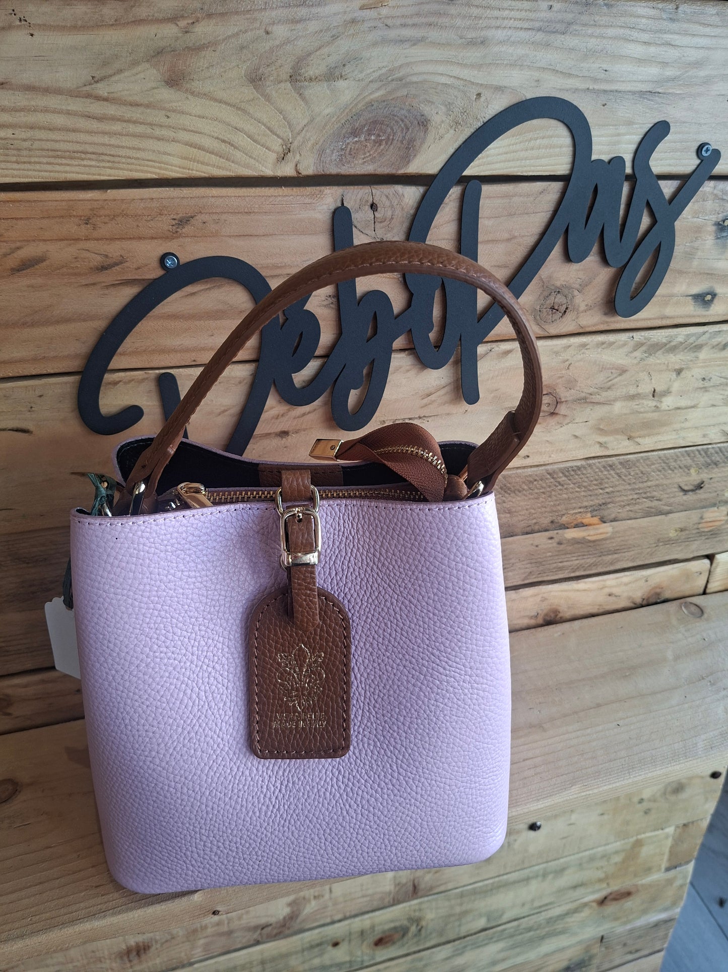 Sac à main rose clair en cuir