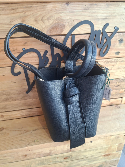 Sac seau en cuir noir