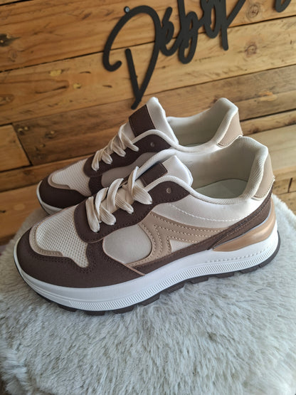 Baskets marron et beige