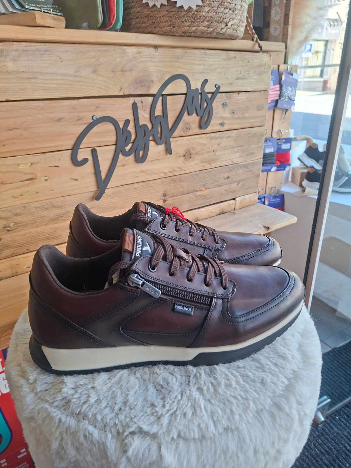 Cambil marron foncé
