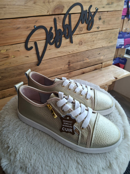 Baskets or cuir