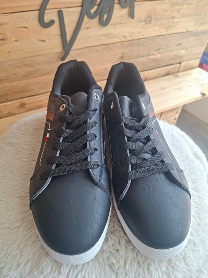 Baskets fines noires