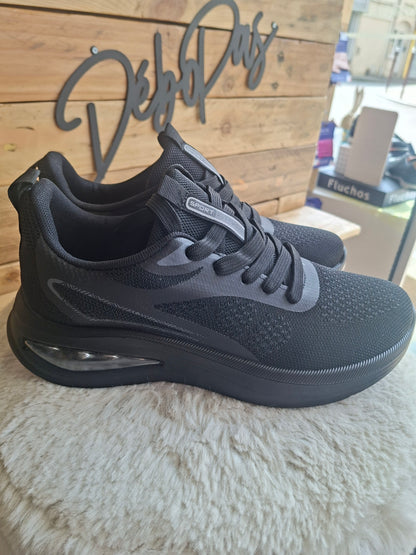 Baskets noires