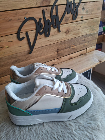 Baskets vertes