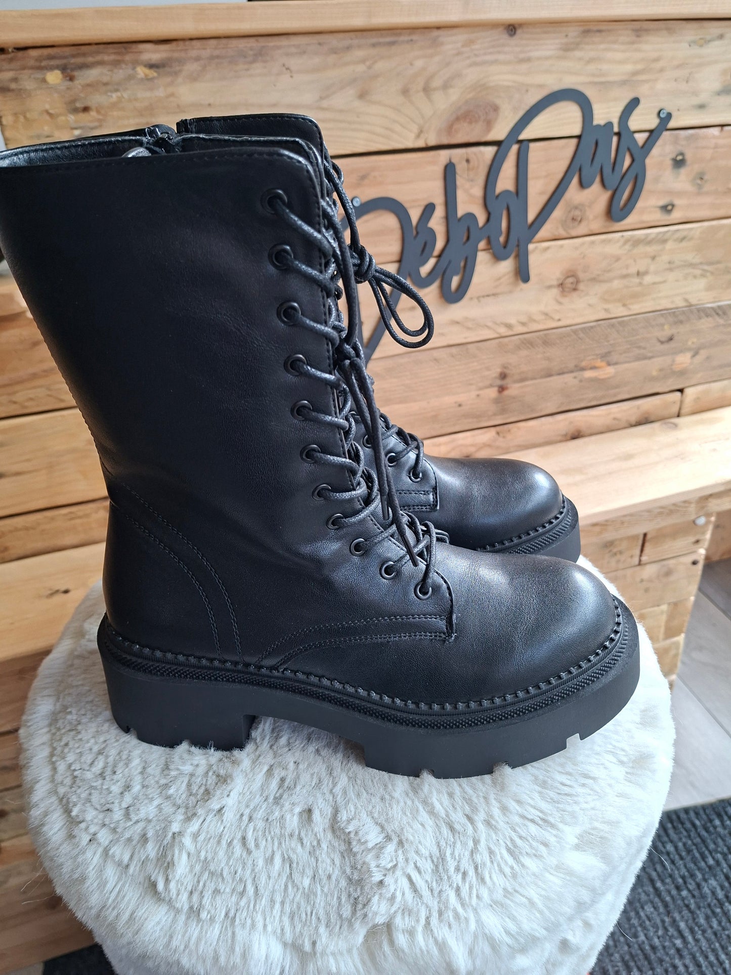 Boots noires fermeture eclair