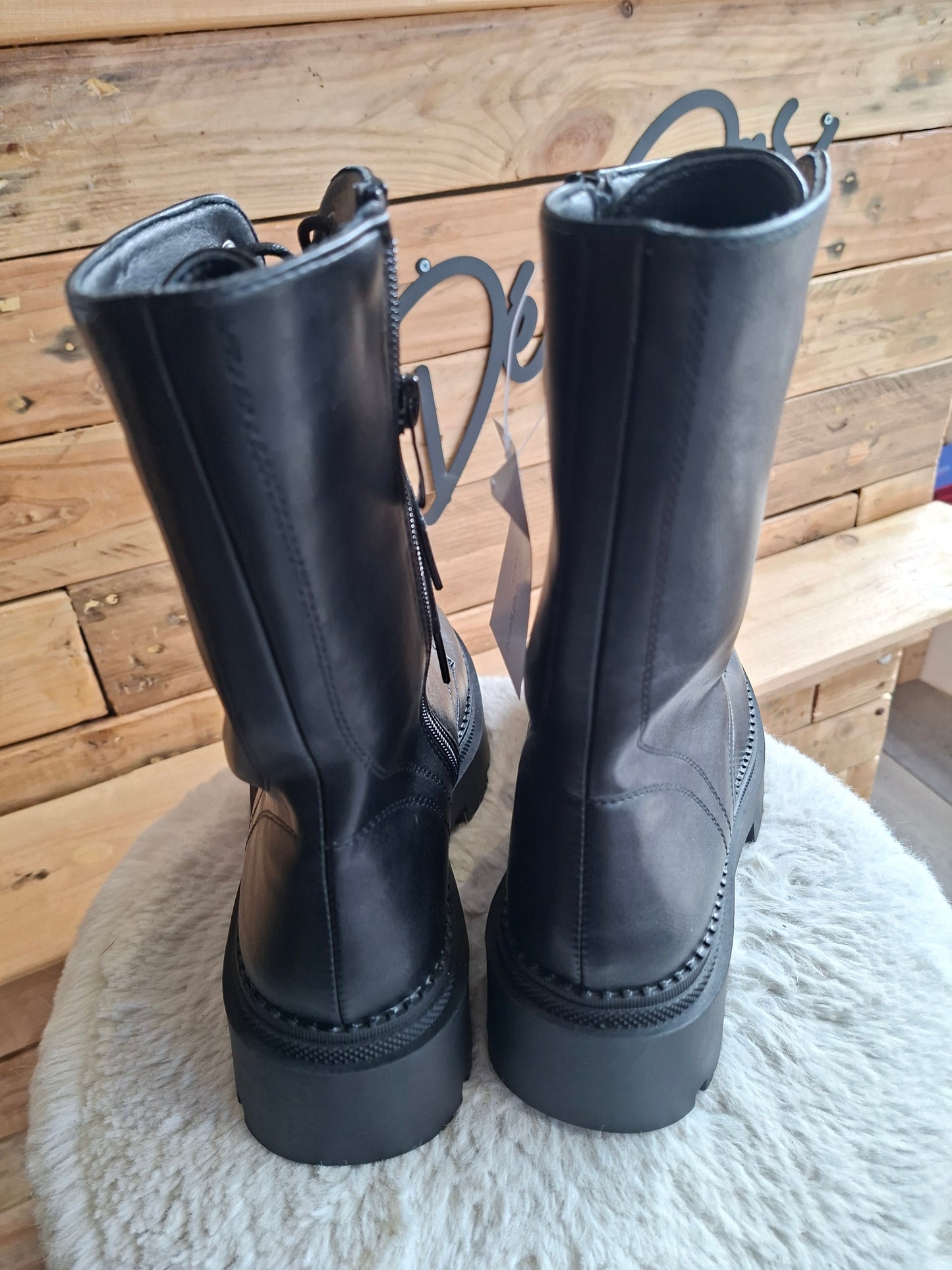 Boots noires fermeture eclair