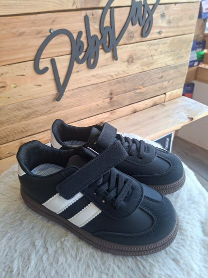 Baskets noire-semelle noire