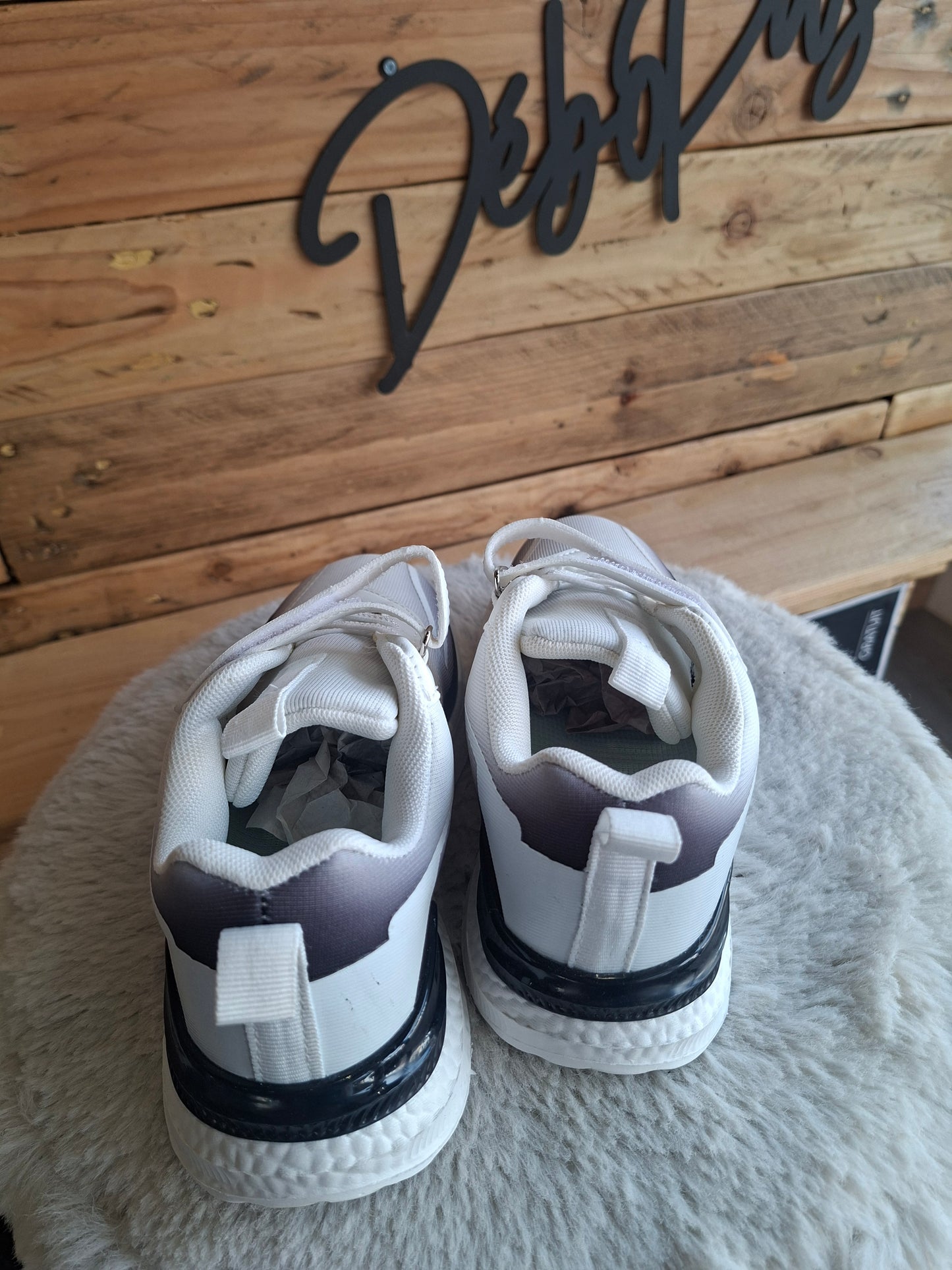 Baskets blanche et noire
