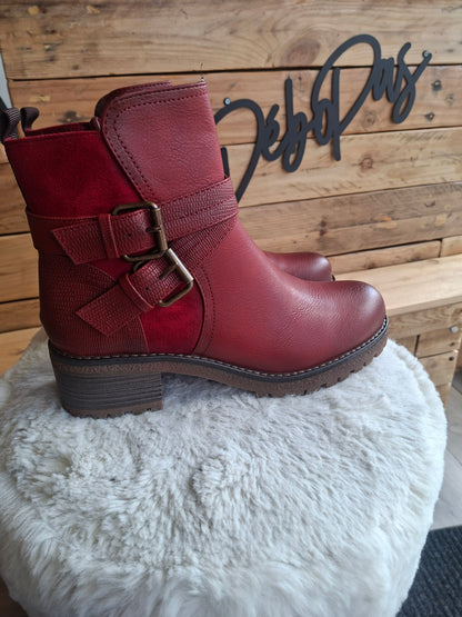 Bottines rouges