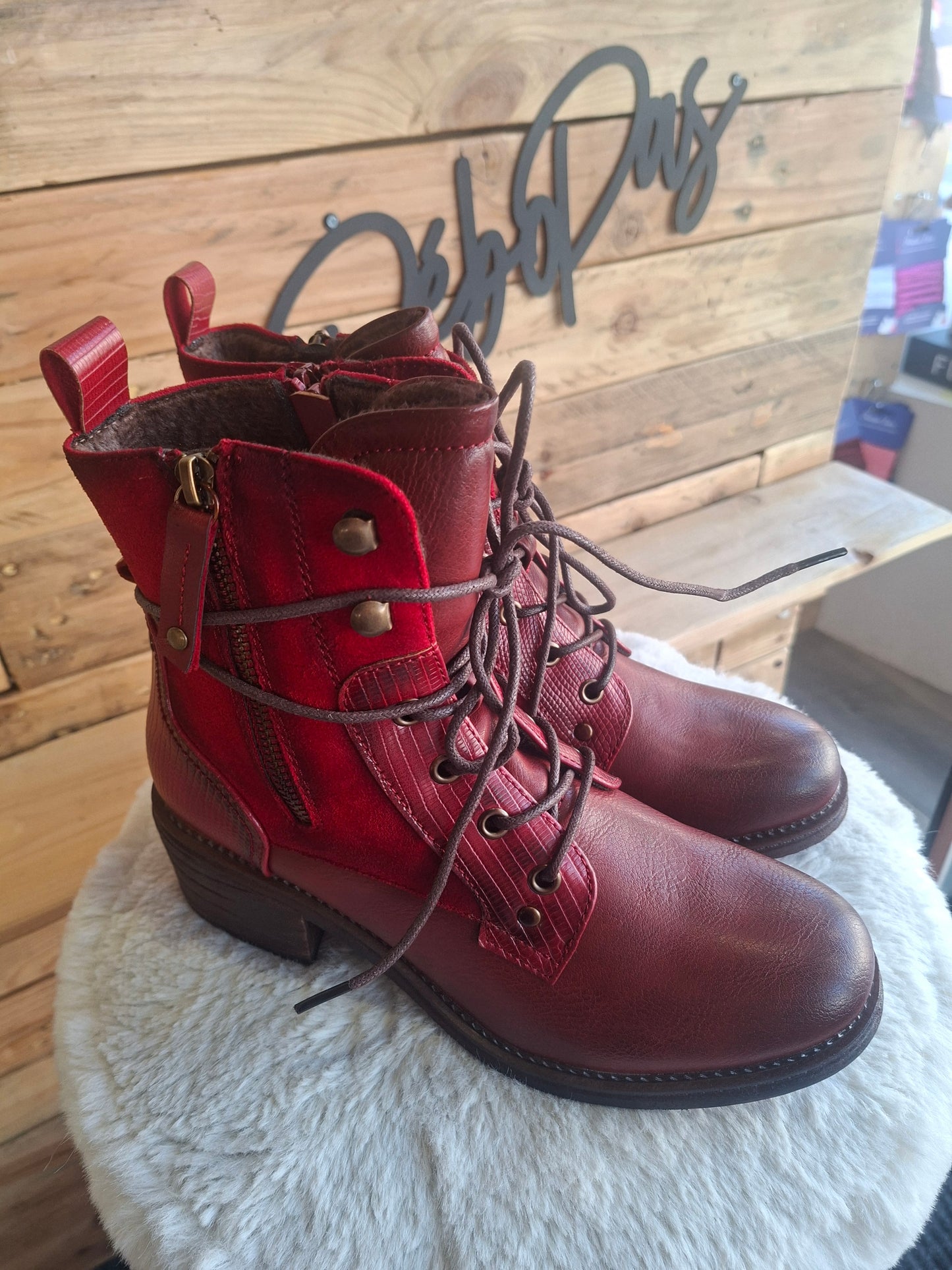Bottines rouges