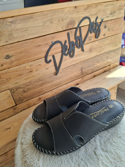 Mules noires