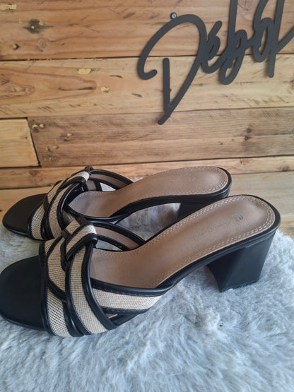 Mules noires et beige